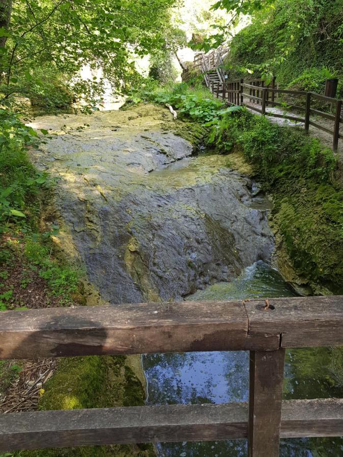 Appartamento Cascate Delle Marmore Kültér fotó